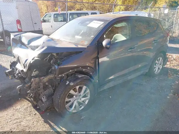 KM8J2CA41LU280456 2020 HYUNDAI TUCSON - Image 2