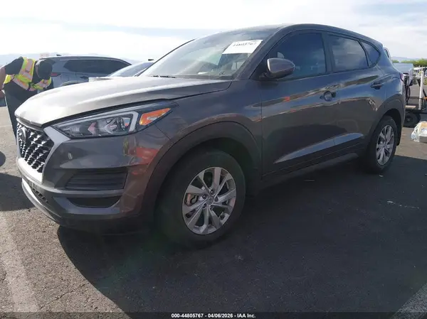KM8J2CA41LU282322 2020 HYUNDAI TUCSON - Image 2