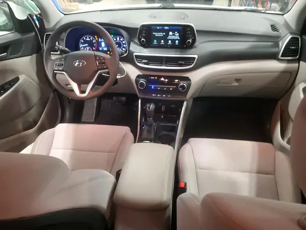 KM8J2CA41MU328040 2021 HYUNDAI TUCSON - Image 8