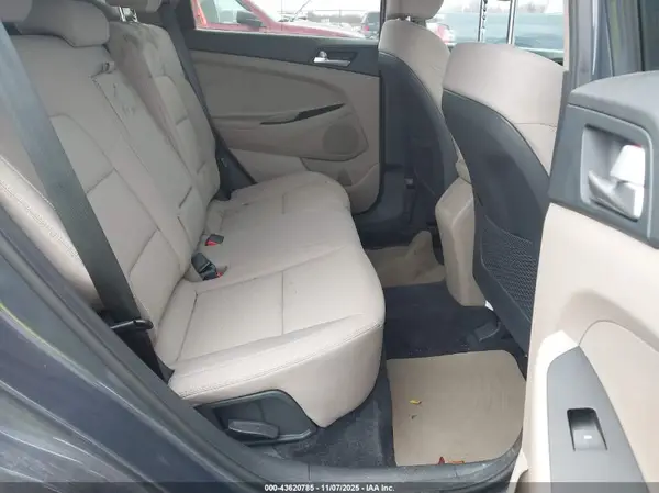 KM8J2CA41MU346814 2021 HYUNDAI TUCSON - Image 8