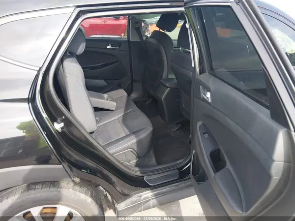 KM8J2CA41MU349356 2021 HYUNDAI TUCSON - Image 8