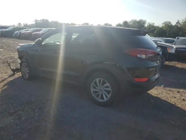 KM8J2CA42JU639813 2018 HYUNDAI TUCSON - Image 2