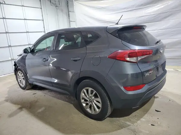 KM8J2CA42JU647815 2018 HYUNDAI TUCSON - Image 2