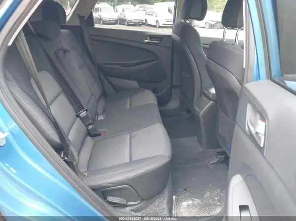 KM8J2CA42JU652027 2018 HYUNDAI TUCSON - Image 8