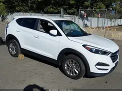 KM8J2CA42JU655817 2018 HYUNDAI TUCSON
