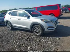 KM8J2CA42JU655851 2018 HYUNDAI TUCSON