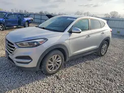 KM8J2CA42JU657230 2018 HYUNDAI TUCSON