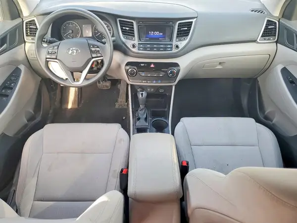 KM8J2CA42JU657230 2018 HYUNDAI TUCSON - Image 8