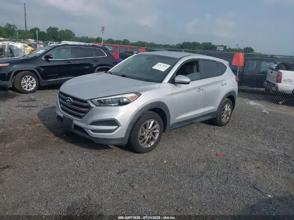 KM8J2CA42JU659673 2018 HYUNDAI TUCSON - Image 2