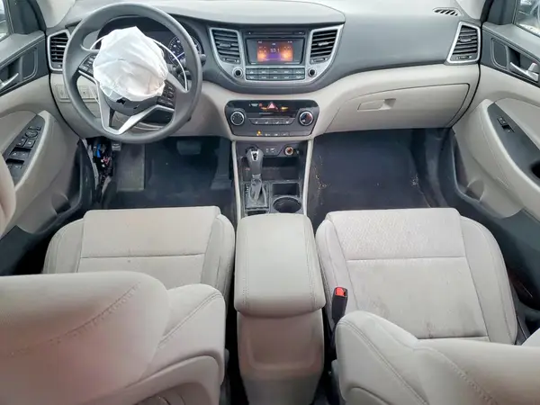 KM8J2CA42JU662797 2018 HYUNDAI TUCSON - Image 8