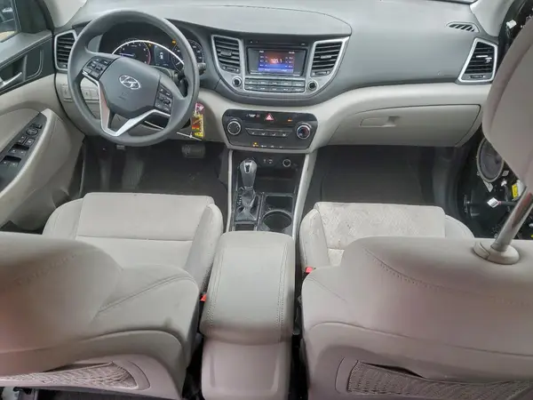 KM8J2CA42JU662864 2018 HYUNDAI TUCSON - Image 8