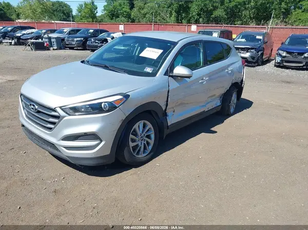 KM8J2CA42JU698392 2018 HYUNDAI TUCSON - Image 2