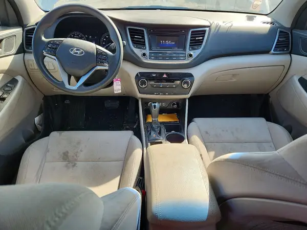 KM8J2CA42JU717359 2018 HYUNDAI TUCSON - Image 8