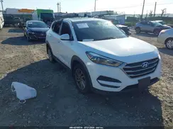 KM8J2CA42JU733223 2018 HYUNDAI TUCSON