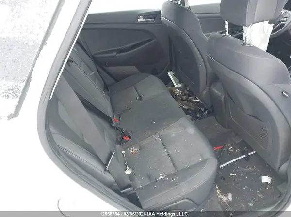KM8J2CA42JU761975 2018 HYUNDAI TUCSON - Image 8