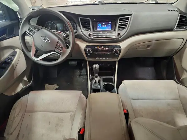 KM8J2CA42JU794054 2018 HYUNDAI TUCSON - Image 8