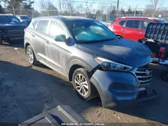 KM8J2CA42JU804470 2018 HYUNDAI TUCSON