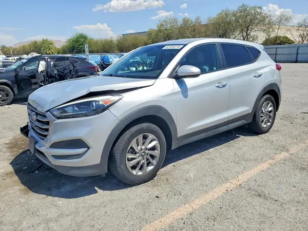 KM8J2CA42JU813458 2018 HYUNDAI TUCSON - Image 1