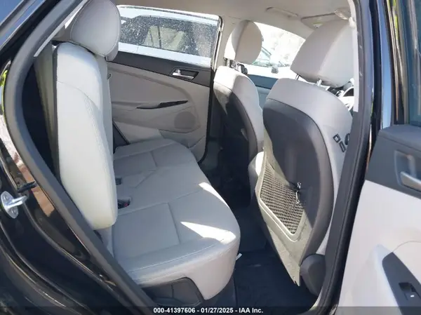 KM8J2CA42KU013003 2019 HYUNDAI TUCSON - Image 8