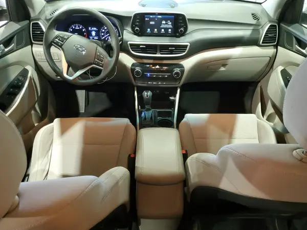 KM8J2CA42KU038645 2019 HYUNDAI TUCSON - Image 8
