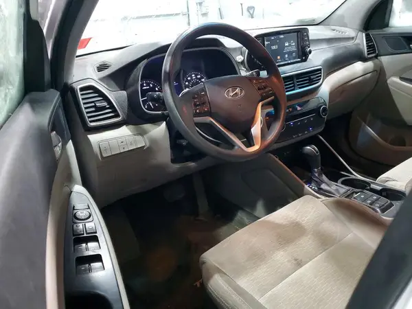 KM8J2CA42KU042632 2019 HYUNDAI TUCSON - Image 8