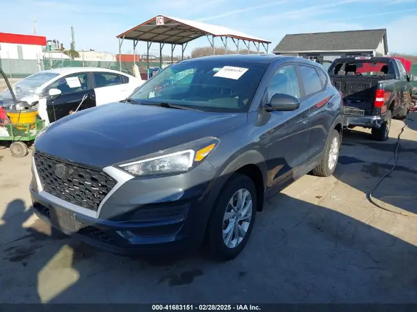 KM8J2CA42KU842735 2019 HYUNDAI TUCSON - Image 2
