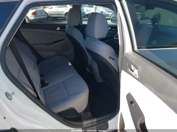 KM8J2CA42KU884287 2019 HYUNDAI TUCSON - Image 8