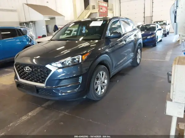 KM8J2CA42KU885231 2019 HYUNDAI TUCSON - Image 2