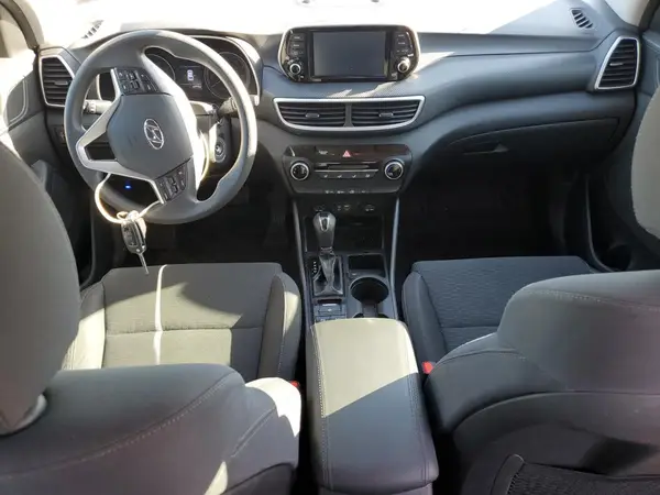 KM8J2CA42KU916011 2019 HYUNDAI TUCSON - Image 8