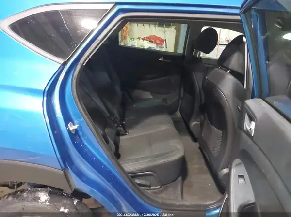 KM8J2CA42KU939899 2019 HYUNDAI TUCSON - Image 8