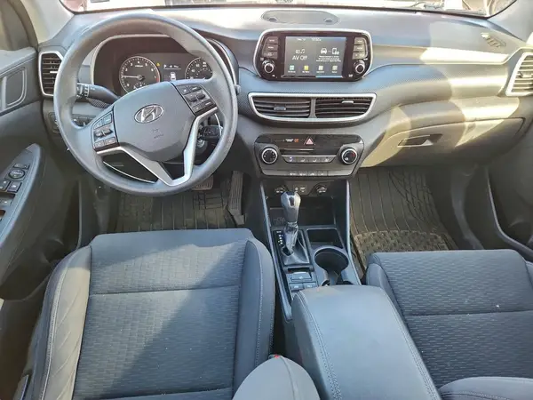 KM8J2CA42KU954080 2019 HYUNDAI TUCSON - Image 8