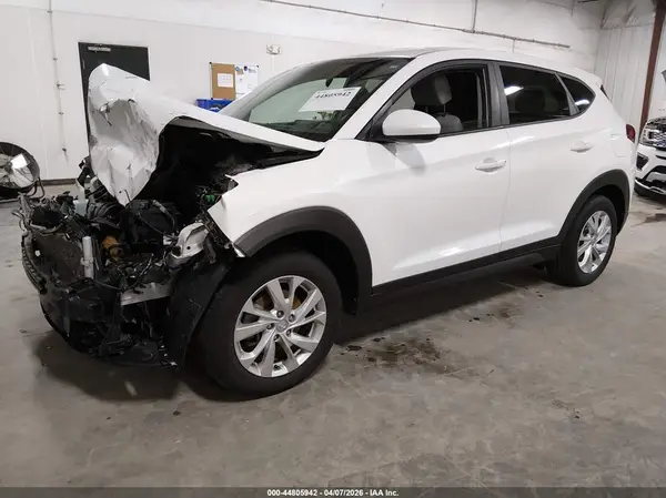 KM8J2CA42KU978346 2019 HYUNDAI TUCSON - Image 2