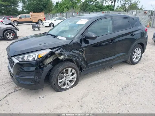 KM8J2CA42LU107612 2020 HYUNDAI TUCSON - Image 2