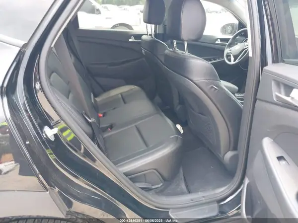 KM8J2CA42LU107612 2020 HYUNDAI TUCSON - Image 8