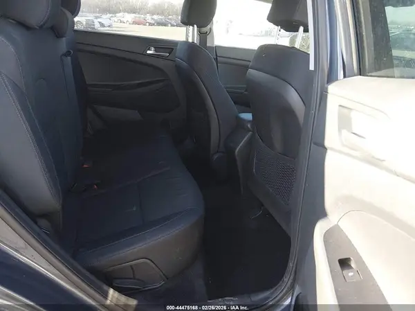 KM8J2CA42LU110266 2020 HYUNDAI TUCSON - Image 8