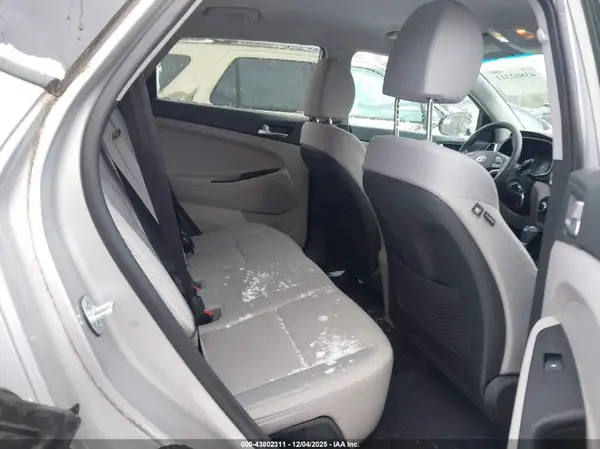 KM8J2CA42LU117329 2020 HYUNDAI TUCSON - Image 8