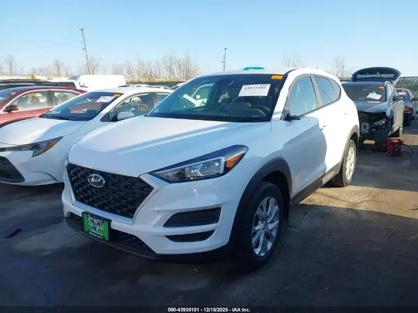 KM8J2CA42LU120750 2020 HYUNDAI TUCSON - Image 2