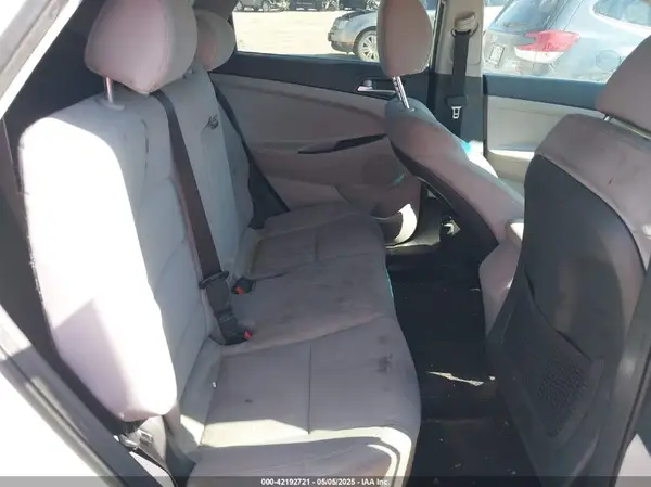KM8J2CA42LU154252 2020 HYUNDAI TUCSON - Image 8