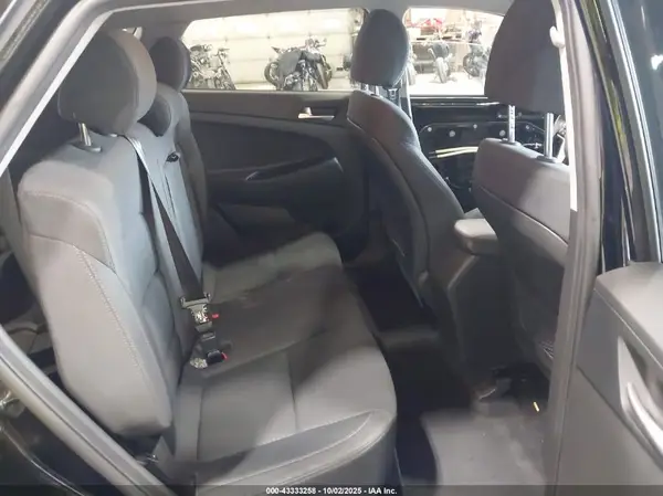 KM8J2CA42LU275380 2020 HYUNDAI TUCSON - Image 8