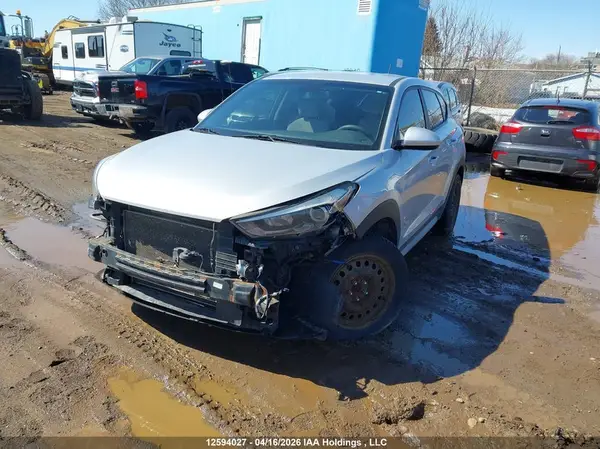 KM8J2CA43HU558216 2017 HYUNDAI TUCSON - Image 2