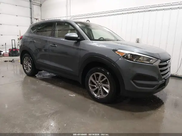 KM8J2CA43JU645863 2018 HYUNDAI TUCSON - Image 1