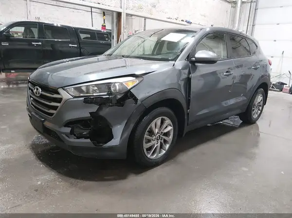 KM8J2CA43JU645863 2018 HYUNDAI TUCSON - Image 2