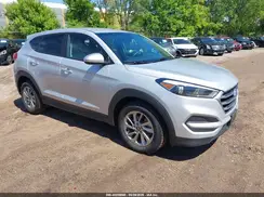 KM8J2CA43JU655843 2018 HYUNDAI TUCSON