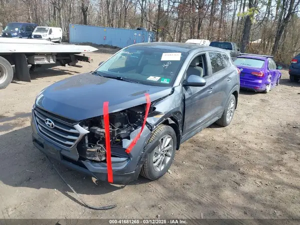 KM8J2CA43JU682668 2018 HYUNDAI TUCSON - Image 2