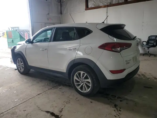 KM8J2CA43JU697932 2018 HYUNDAI TUCSON - Image 2
