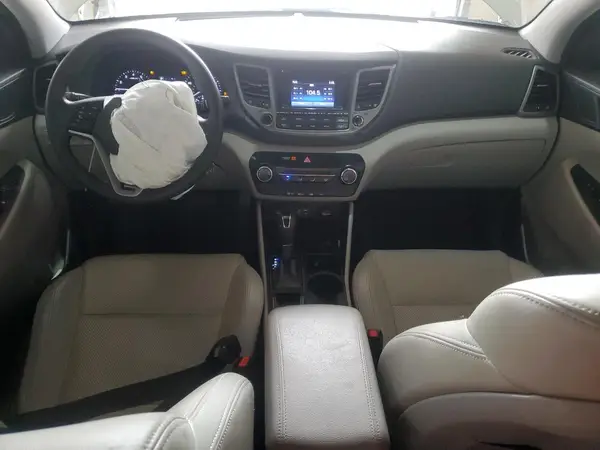 KM8J2CA43JU697932 2018 HYUNDAI TUCSON - Image 8