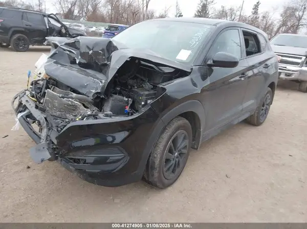 KM8J2CA43JU702529 2018 HYUNDAI TUCSON - Image 2