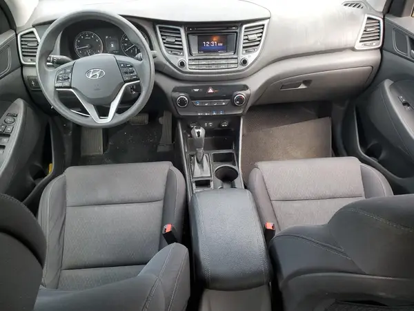 KM8J2CA43JU734915 2018 HYUNDAI TUCSON - Image 8