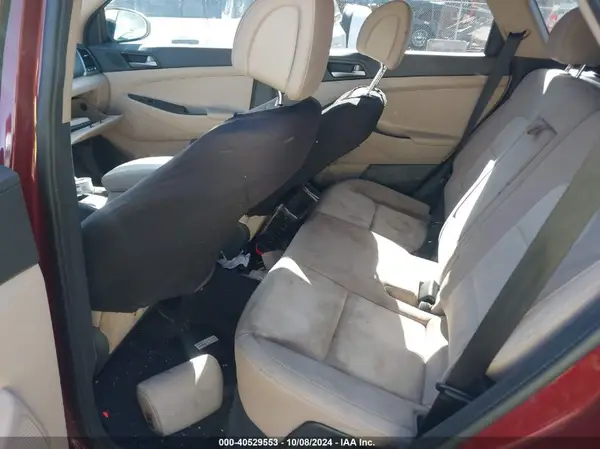 KM8J2CA43JU766232 2018 HYUNDAI TUCSON - Image 8