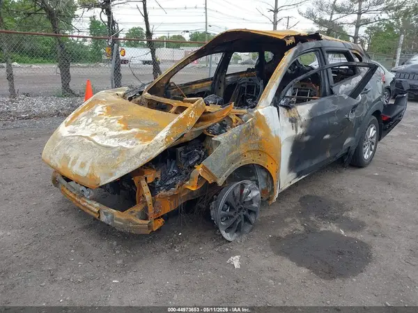 KM8J2CA43JU783354 2018 HYUNDAI TUCSON - Image 2